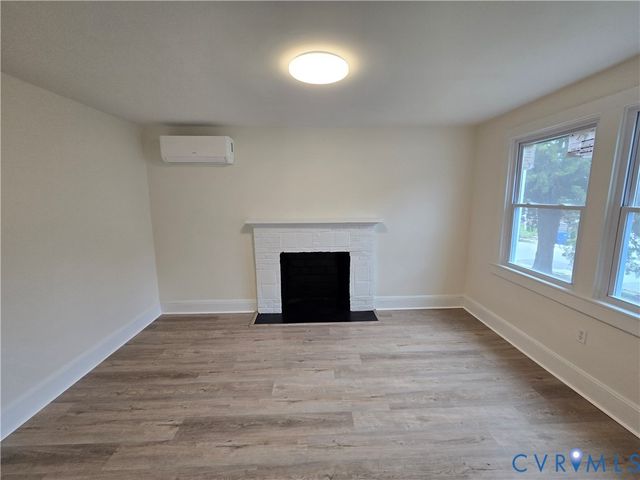 736 Harding St, Petersburg, VA 23803
