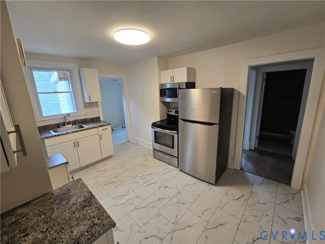 736 Harding St, Petersburg, VA 23803