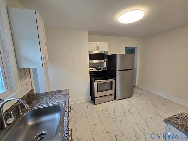 736 Harding St, Petersburg, VA 23803