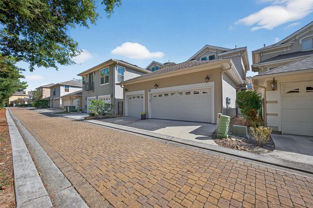 23 Olmstead Row, The Woodlands, TX 77380