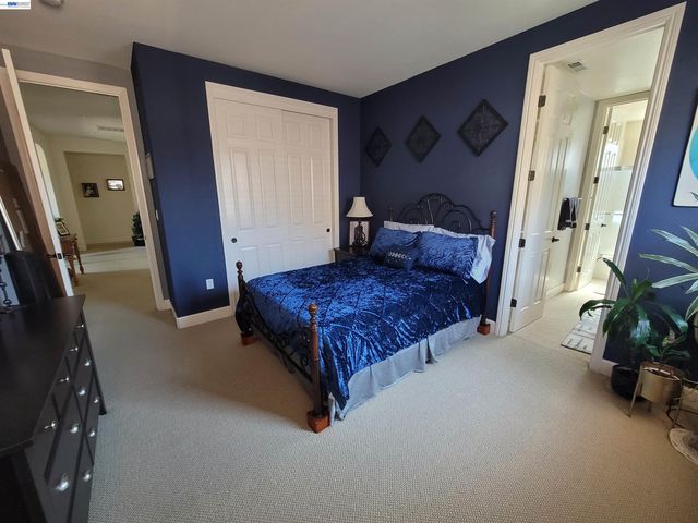 1250 W Lagoon Rd, Pleasanton, CA 94566