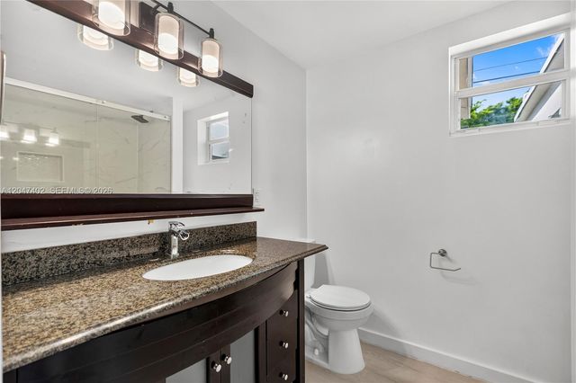 5800 Taylor St 2, Hollywood, FL 33021
