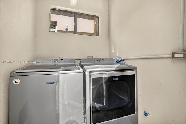 5800 Taylor St 2, Hollywood, FL 33021
