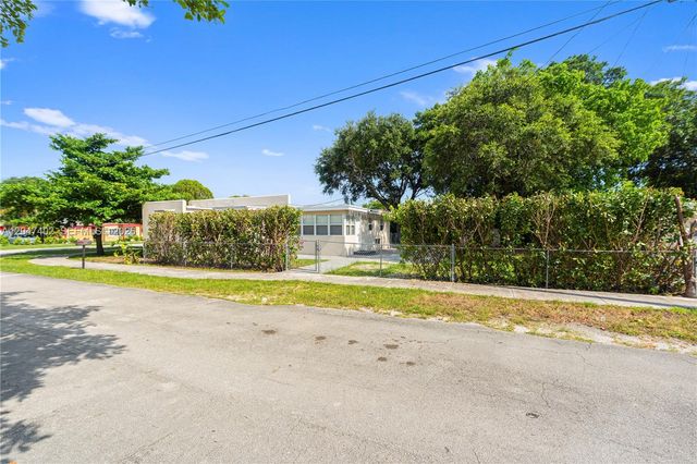 5800 Taylor St 2, Hollywood, FL 33021