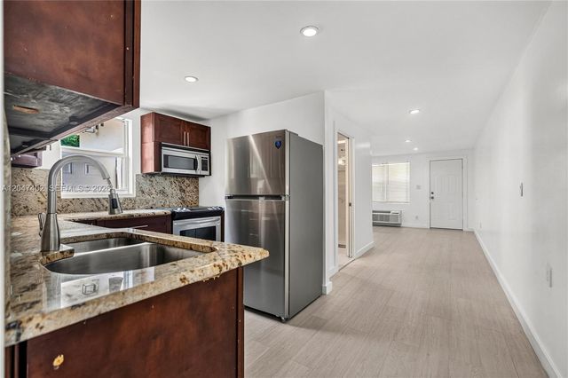5800 Taylor St 2, Hollywood, FL 33021