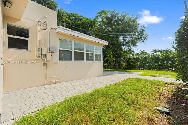 5800 Taylor St 2, Hollywood, FL 33021