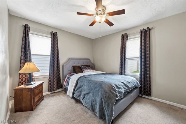 8327 Renwood Drive, Parma, OH 44129
