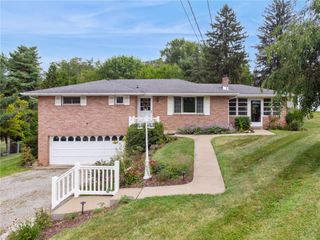 12629 Deborah Dr, North Huntingdon, PA 15642