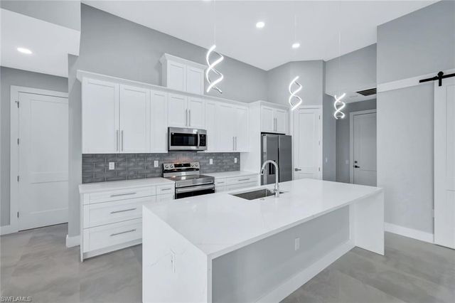 3840 NW 43rd PL, Cape Coral, FL 33993