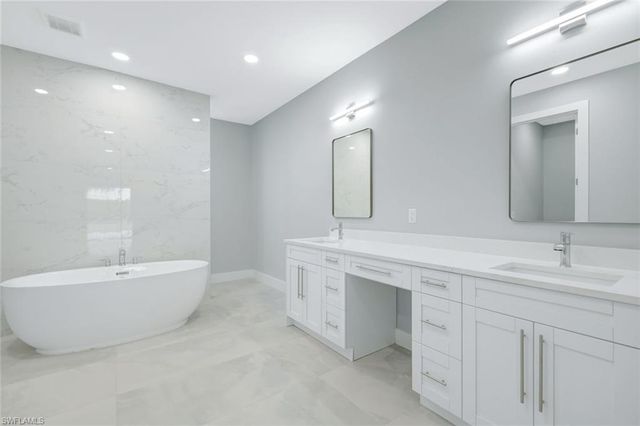 3840 NW 43rd PL, Cape Coral, FL 33993