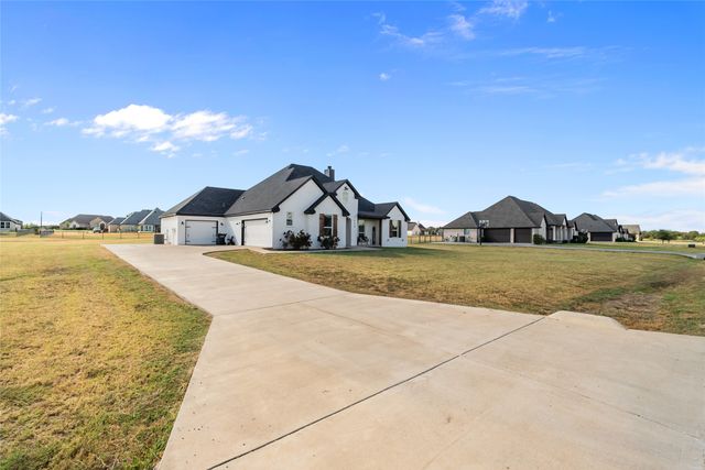 134 Buddy Court, Millsap, TX 76066