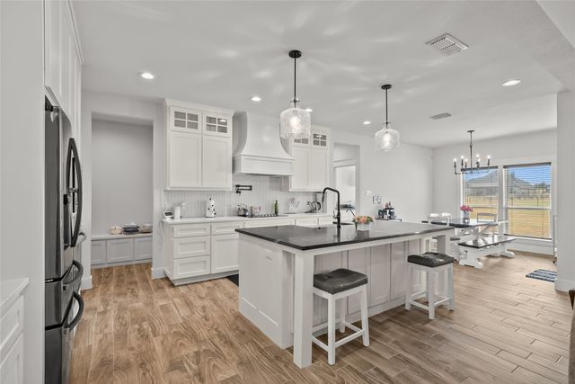 134 Buddy Court, Millsap, TX 76066