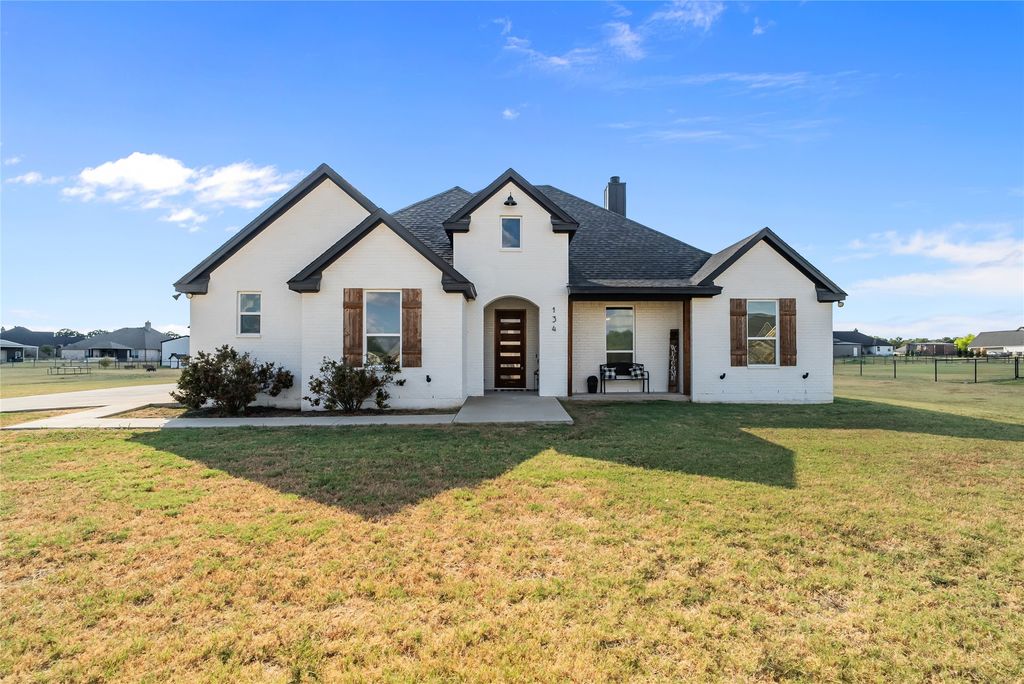 134 Buddy Court, Millsap, TX 76066