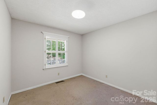 708 Hickory Hill Court, Gastonia, NC 28054