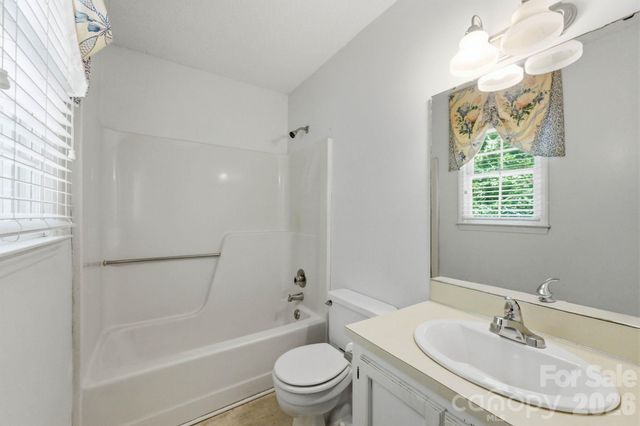 708 Hickory Hill Court, Gastonia, NC 28054