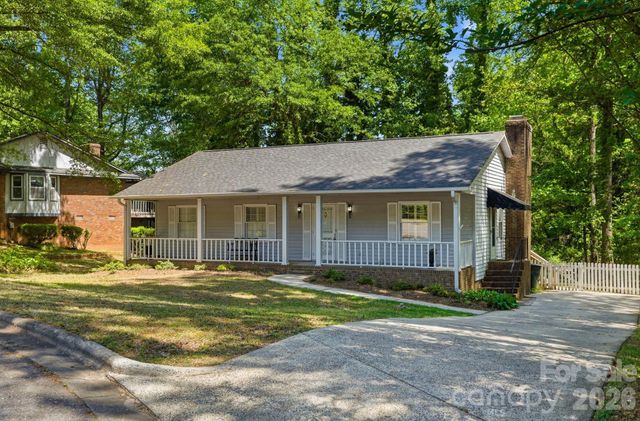 708 Hickory Hill Court, Gastonia, NC 28054