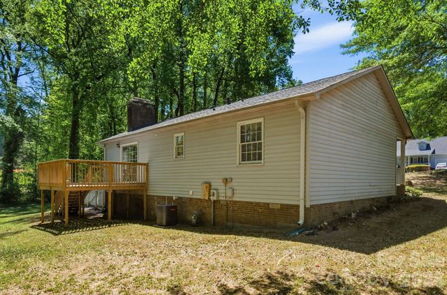 708 Hickory Hill Court, Gastonia, NC 28054