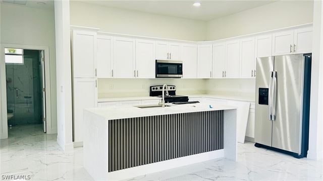 2958 70th AVE NE, Naples, FL 34120