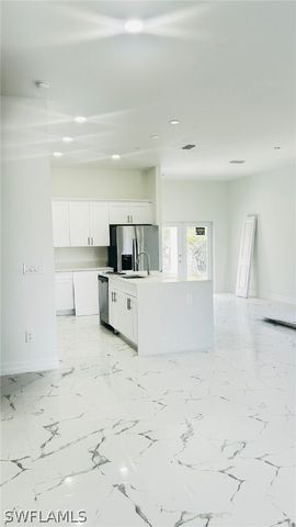 2958 70th AVE NE, Naples, FL 34120