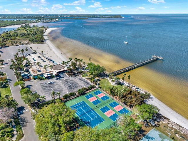 436 BAHIA BEACH BOULEVARD, Ruskin, FL 33570