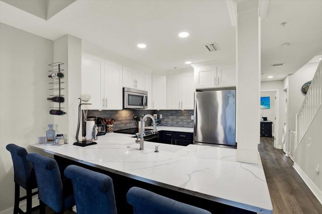 436 BAHIA BEACH BOULEVARD, Ruskin, FL 33570