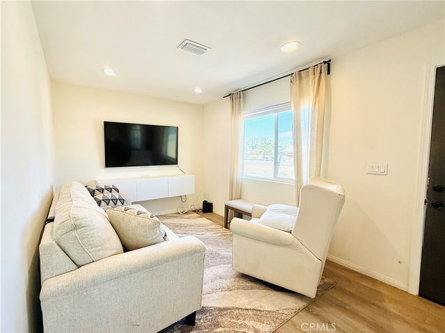 14080 Mohawk, Apple Valley, CA 92307