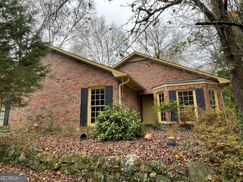 607 Piney Woods Drive, Lagrange, GA 30240
