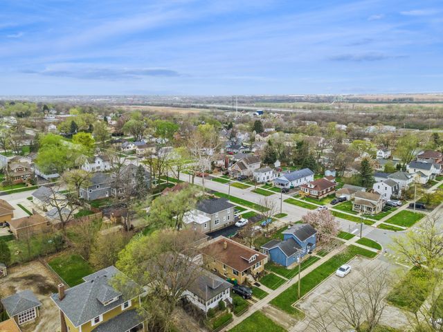 324 E 13th Street, Lockport, IL 60441