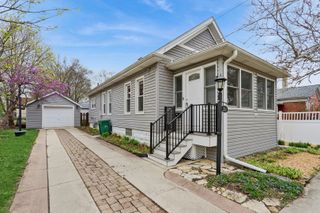 324 E 13th Street, Lockport, IL 60441