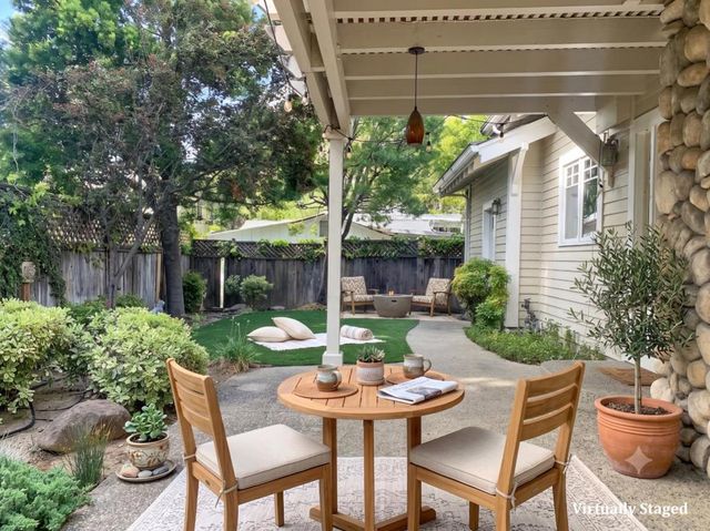 University Avenue, Los Gatos, CA 95030