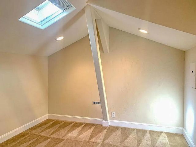University Avenue, Los Gatos, CA 95030