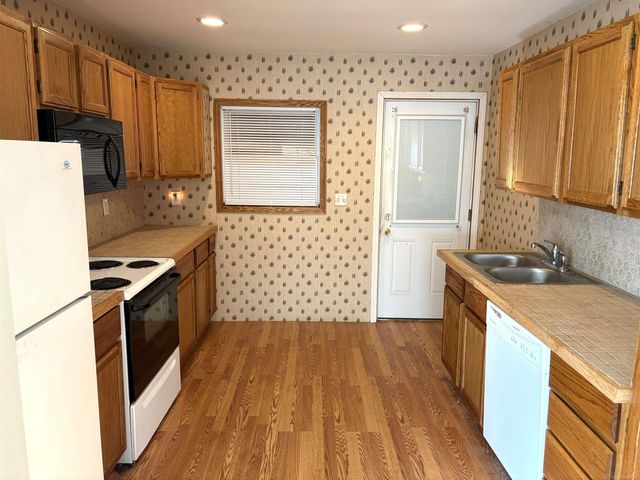 3185 Delaney Street, Flint, MI 48506