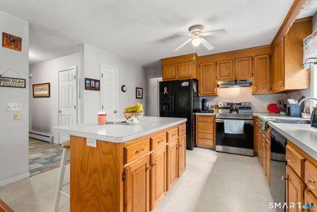 8 Crystal Ball Court, Ellington, CT 06029