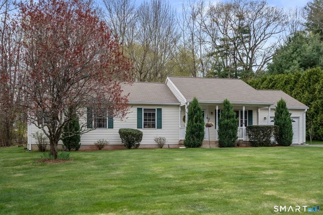 8 Crystal Ball Court, Ellington, CT 06029