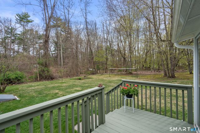 8 Crystal Ball Court, Ellington, CT 06029