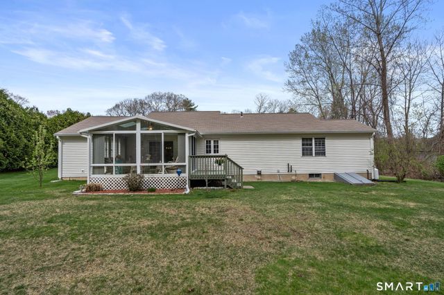 8 Crystal Ball Court, Ellington, CT 06029