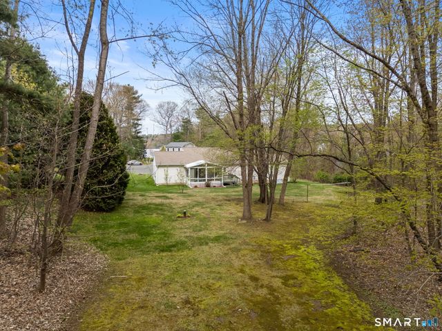 8 Crystal Ball Court, Ellington, CT 06029
