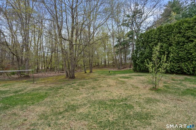 8 Crystal Ball Court, Ellington, CT 06029