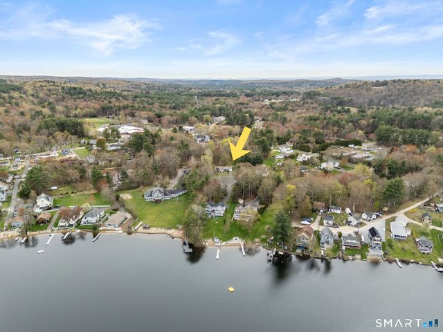 8 Crystal Ball Court, Ellington, CT 06029