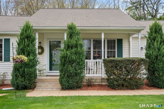 8 Crystal Ball Court, Ellington, CT 06029