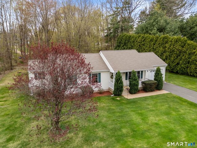 8 Crystal Ball Court, Ellington, CT 06029