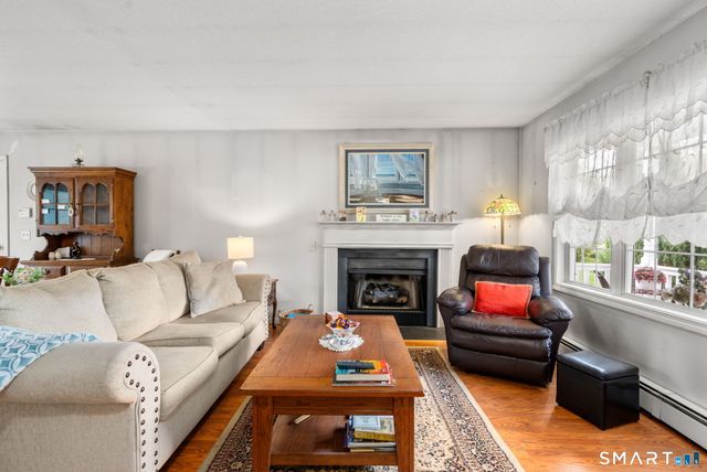 8 Crystal Ball Court, Ellington, CT 06029