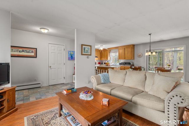 8 Crystal Ball Court, Ellington, CT 06029