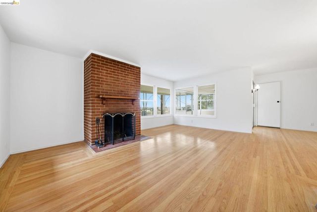 2135 2135 173rd Avenue, Castro Valley, CA 94546