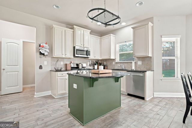 612 Ocean Avenue, Canton, GA 30114