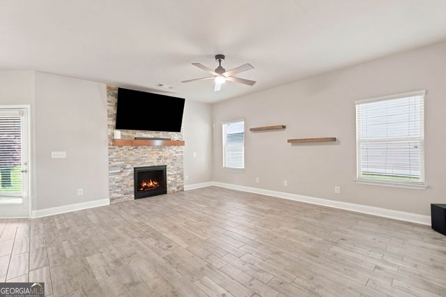 612 Ocean Avenue, Canton, GA 30114