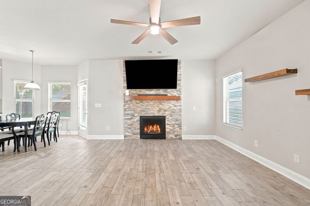 612 Ocean Avenue, Canton, GA 30114