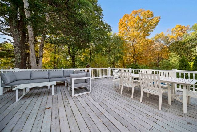 115 High St, Canton, MA 02021