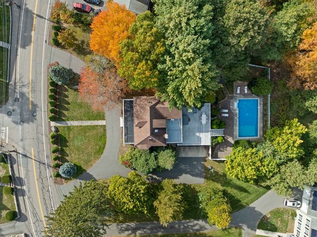 115 High St, Canton, MA 02021