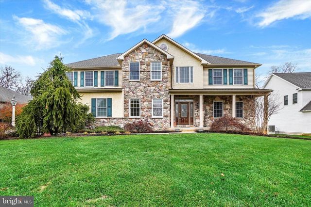 1415 WINTERBERRY DR, York, PA 17406